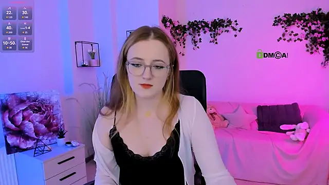 liana_kisses webcam