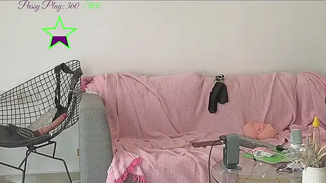 JadeStarUK webcam