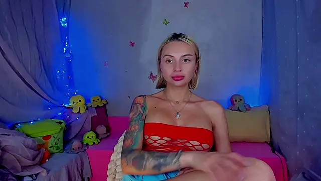 YourLizzyDoll webcam