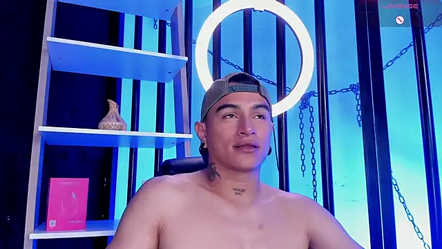liamdeep (M young) - hard dick