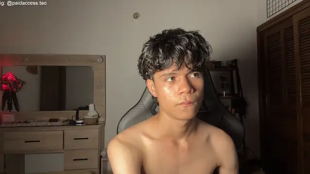 oopsagain_ (M twink) - Cum show 🐮🥛🗣️