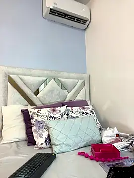 SophiaQueens webcam