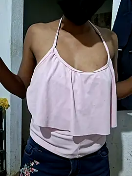 isha_zara webcam