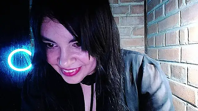 DarkRoseUwU webcam