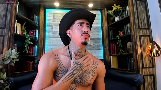 Donovan_Desmond live cam on StripChat