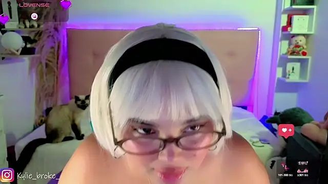 Kylie_brokee webcam