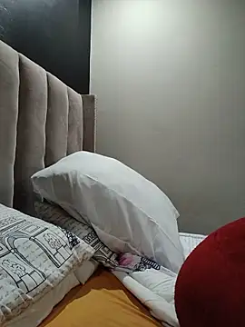 Ms__JOJO webcam
