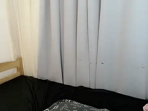 Ur_Goddes_Barbie live cam on StripChat