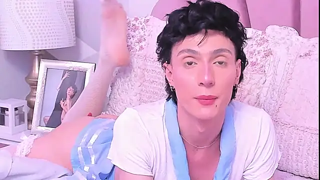 KylieMonnett webcam