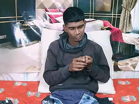 IndianThuggin webcam