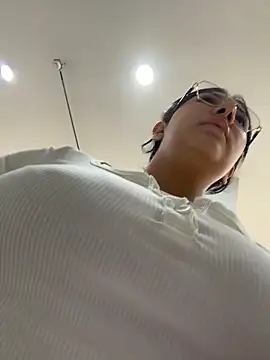 KittyObsession live cam on StripChat