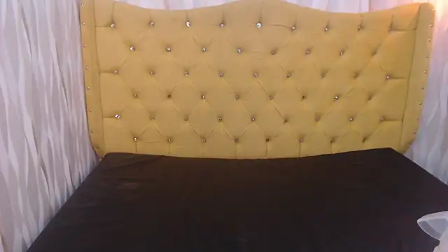 SaraPreston webcam
