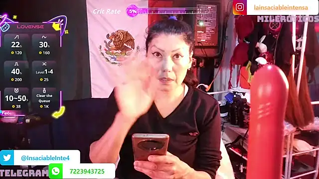 LaInsaciableIntensa live cam on StripChat