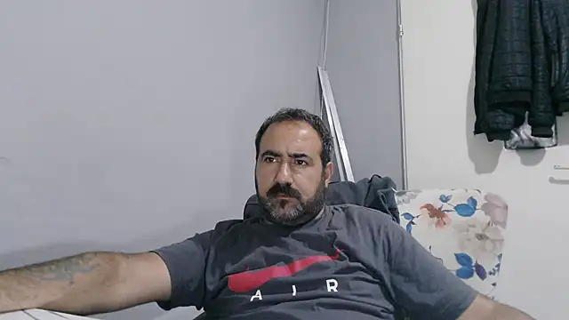 -dark-look- webcam