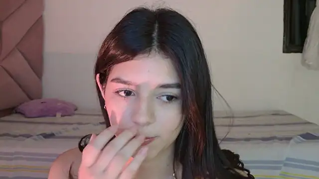 eva_sin18 live sex cam