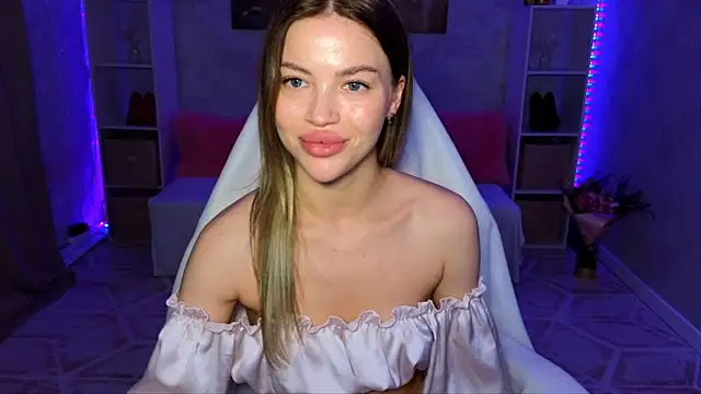 EmmyMills webcam
