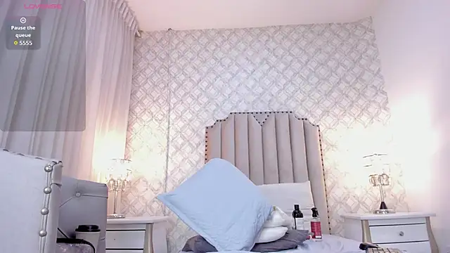 zoejenner_ - Zoejenner_'s free webcam - UK Sex Cams