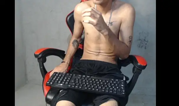 Garu_hot19 webcam