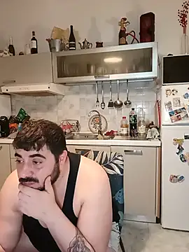 bear_skinny webcam