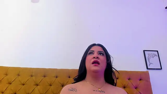 Katty_West webcam