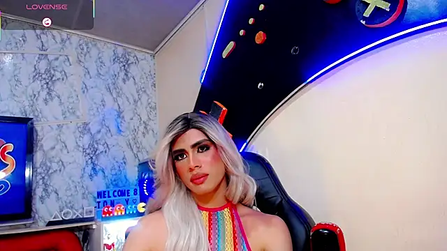 Silvana_Boyer live cam on StripChat