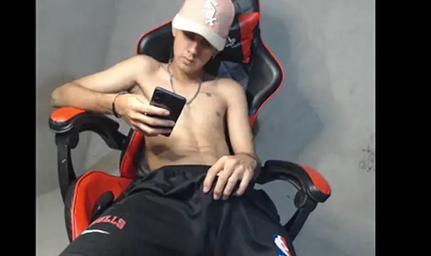Garu_hot19 webcam