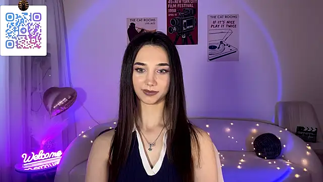 LinaMour webcam