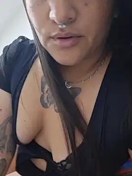 selenahotfire - Selenahotfire's free webcam - UK Sex Cams