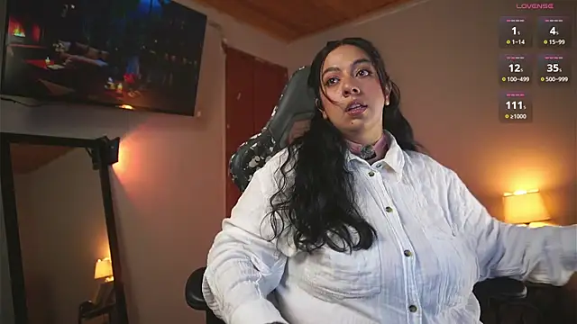 coraline_latin webcam