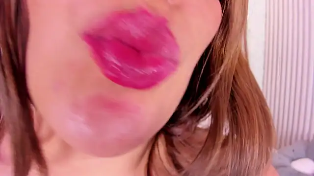 naughty_flower18 webcam