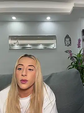 strongqueen preview