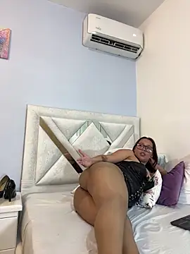 SophiaQueens webcam