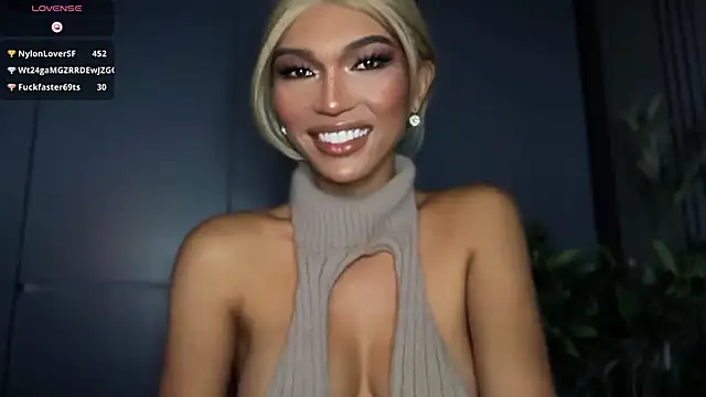 Maria_Manika webcam