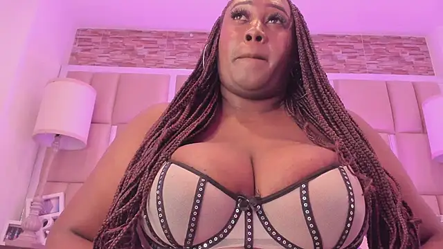 shaniabrownn - ShaniaBrownn's free webcam - UK Sex Cams