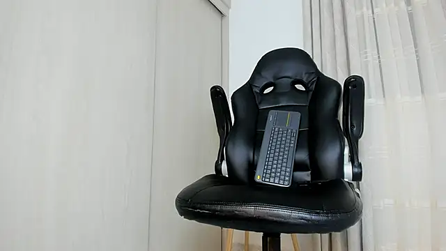 Biscuit_oliva webcam