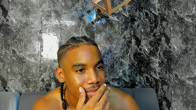 axel_silva4 live cam on StripChat