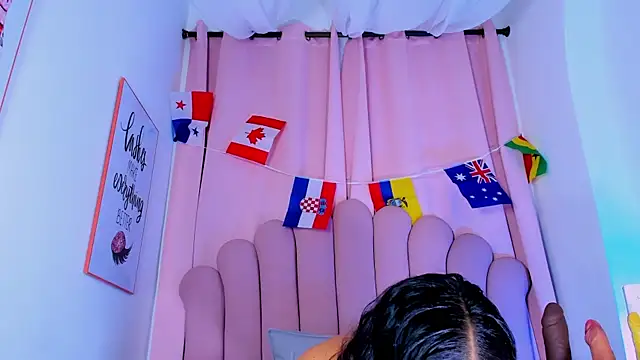 NicoleMadrird webcam