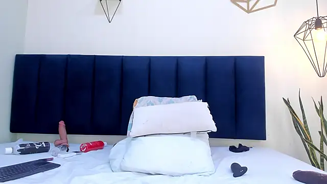 sophieturner_mg webcam