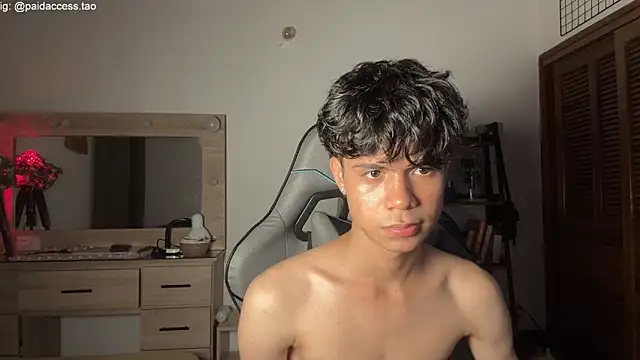 OopsAgain_ webcam