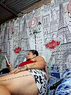 Juli_Powl webcam