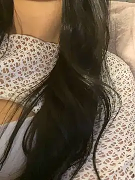 Magiee_Thompson webcam