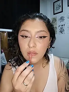 Ateneea_Withe webcam