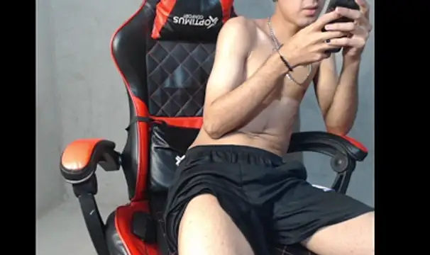 Garu_hot19 webcam