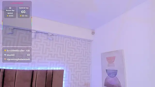 naishaa_ webcam
