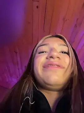 Isabella18_pink webcam