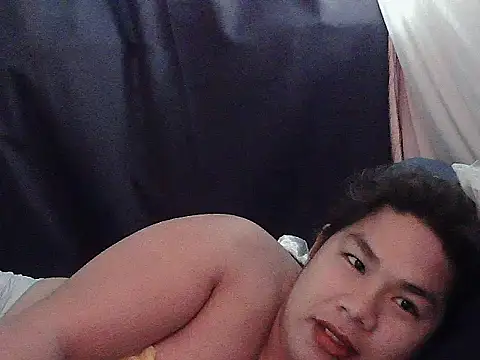 Huntrix2025 webcam
