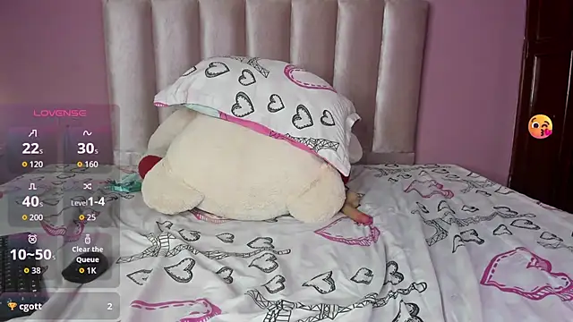ORIANNA_21 live cam on StripChat