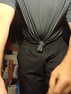 Dickbetweencheeks webcam