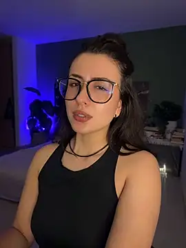 EmaSaenz webcam