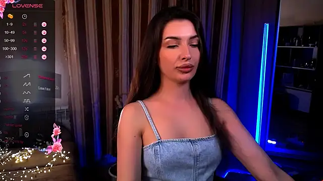 Laura_Bess webcam